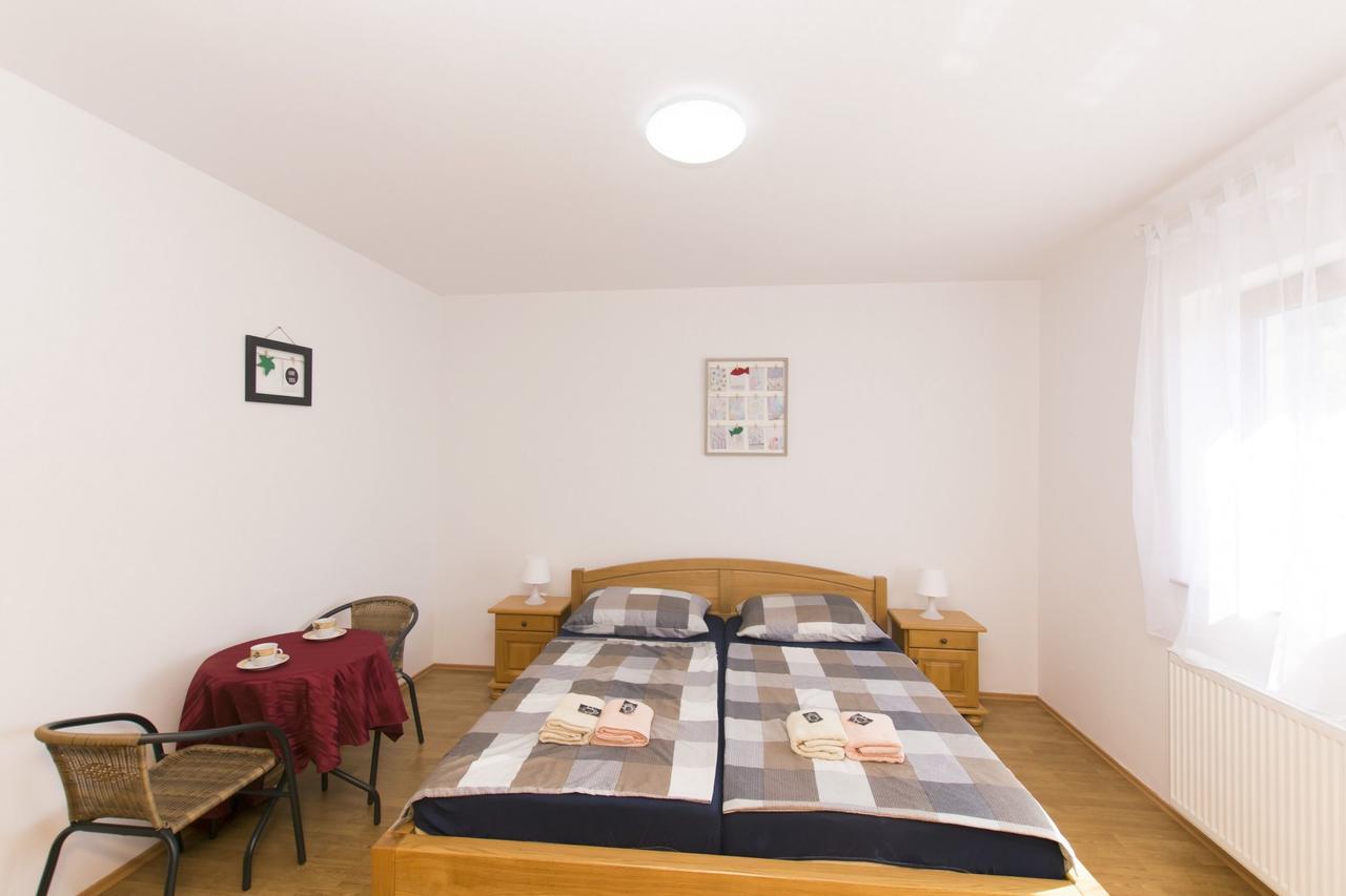 Rooms Nada Селине Экстерьер фото